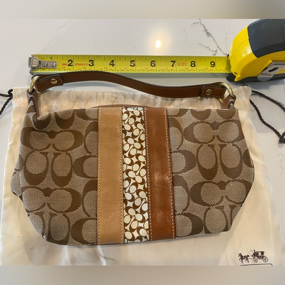 Coach Signature Brown Hobo Bag - Picture 4 of 6